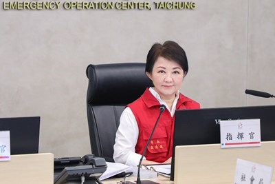 防範巴威颱風 市長盧秀燕親坐鎮災害應變中心