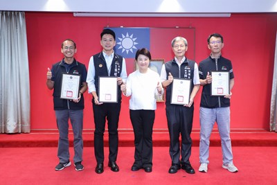 中市智慧交通治理有成，獲中央4項獎項肯定並於市政會議獻獎