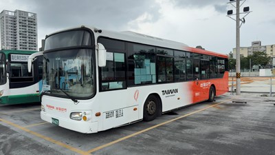 11路台中時尚城中城線