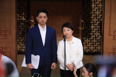 盧市長赴行政院提「兩大建言」  籲中央地方攜手重拾食安信心