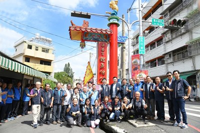 江主委及江副院長出席鯉魚伯公文化祭，與永安宮管理委員會一同參拜祈福。