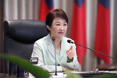 台中市今（4）日市政會議市長盧秀燕祝福全天下父親父親節快樂