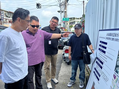 經發局長張峯源率隊前往台灣羅莉亞神岡營運總部預定地現勘