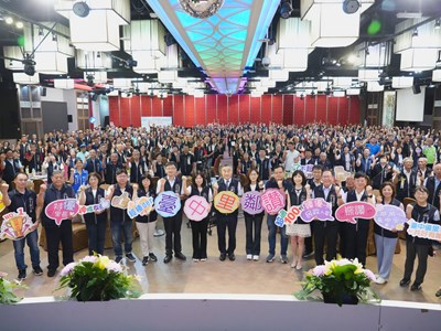 主照-中市府表揚山線里鄰長及民政人員，黃副市長感謝守護鄰里