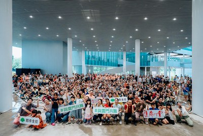 「國泰雲門隨行吧—與雲門共舞」臺中場於綠美圖登場，吸引超過1,000位觀眾參與！