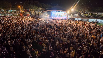 主照-台中在地人氣天團玖壹壹壓軸登台，現場湧入大批歌迷熱情應援