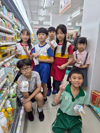 全年每週免費提供鮮乳或豆漿，寒暑假不中斷守護每一位孩子的健康成長