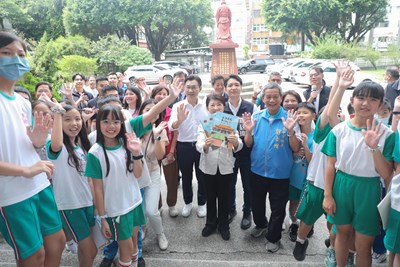 迎接115學年度第一學期開學日，台中市國中小全面免費營養午餐正式啟航！