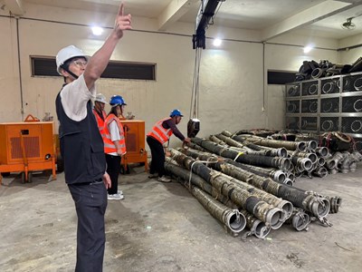 機具、人員再次整備出發