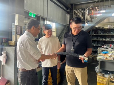 鉅豐鐵工廠股份有限公司二廠局長訪廠照片