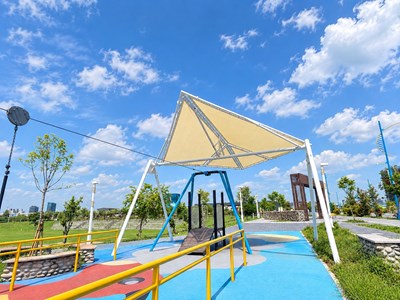 南屯樂田公園「降溫」有感！再增特色陽光公廁  中市投入逾2,000萬元優化公園休憩空間