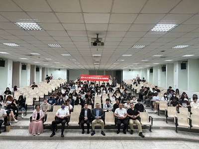 全場大合照