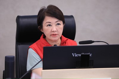 台中市長盧秀燕今（22）日下午主持災害應變中心三級開設第一次工作會報。
