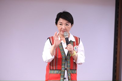 盧市長表示，台中市有29個行政區，和平區面積占中市一半以上，是最重要的區域之一。