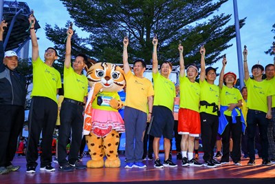 岱宇台中國際馬拉松1.5萬人清晨開跑 林市長:跑出健康、幸福與美好未來