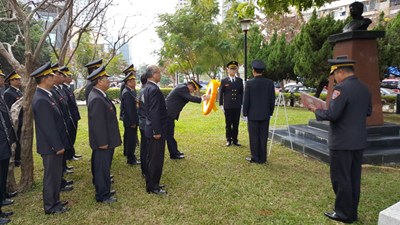 119消防節 中市消防局長悼念殉職消防及義消