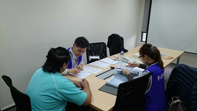 勞工局與勞動部職業安全衛生署中區勞工健康服務中心合作共同辦理異常工作負荷諮詢