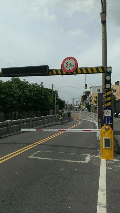 大甲民生地下道已加裝防護柵欄 預計3個月內改善全市地下道