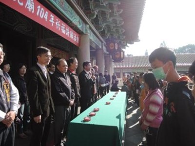 臺中市孔廟今年首場祈福許願 潘副市長率考生祈求金榜題名
