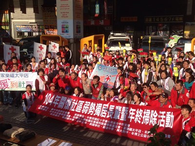 200志工為獨居長者年終掃除 讓長輩乾淨過新年