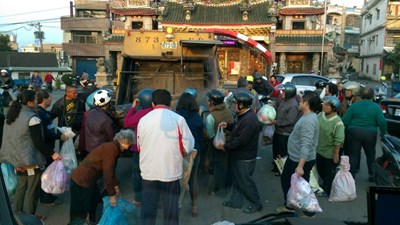 臺中春節清運垃圾不打烊 482處垃圾清運點民眾好評不斷