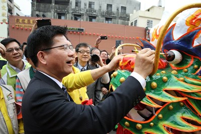 舞龍點睛 林市長為台灣祈福、祈雨
