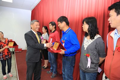 關連工業區模範勞工表揚 市府:力推區內發展,讓廠商與工作機會增加