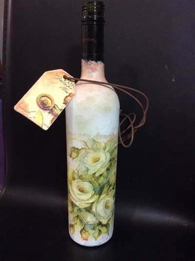 廢玻璃瓶大變身  環保局請達人教製蝶谷巴特玻璃瓶DIY