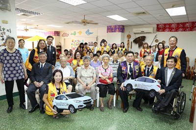 獅子會捐贈交通車 照顧長者無阻礙
