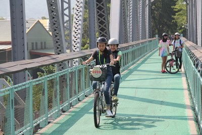 香港弱勢學童搭騎自行車暢遊后豐 在心中留下台中最美的風景
