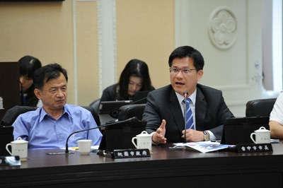 因應登革熱 市長林佳龍今赴行政院會爭取成立中部登革熱檢驗機構