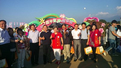 鳥來嬤參訪台中國際花毯節 相當肯定與讚賞