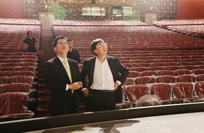台中國家歌劇院完工倒數 林市長與伊東豊雄共同視察