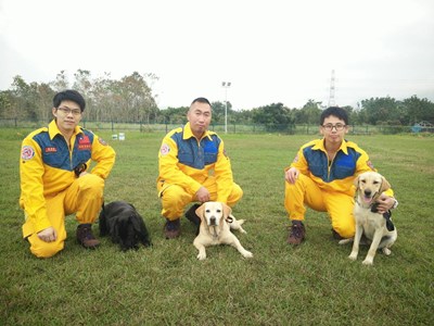 消防局3組搜救犬領犬員中央培訓 將廣邀大眾為搜救犬命中文好名