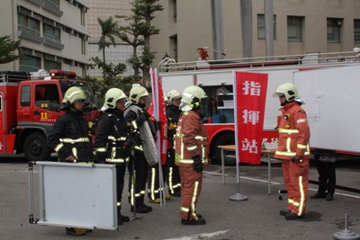 護理之家火災實境演練 台中市結合美國消防學院準則