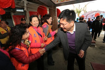 大甲幸福里水頭福德祠歡慶元宵 林市長與上百民眾同樂