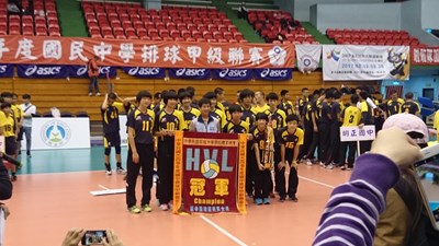 全國國中甲級排球聯賽 雙十國中女子排球隊二連霸