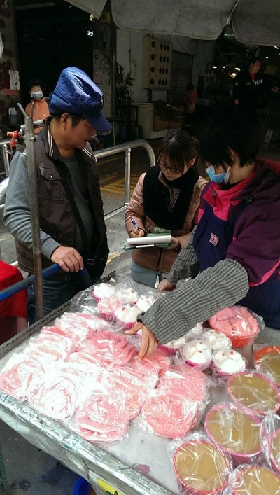 衛生局抽驗清明祭祖紅龜粿、麵龜 2件檢出防腐劑去水醋酸