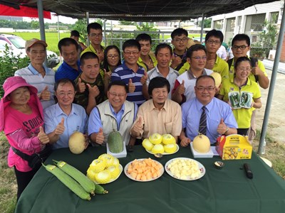 優質洋香瓜今開園 打造台中瓜果故鄉