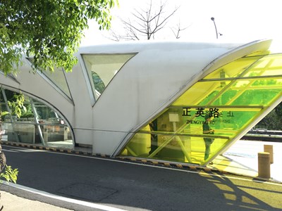 優化公車站體牆面改善完成 中市交通局將研議開放認養