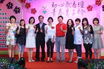 慶祝教師節 林副市長表揚中市優良教育人員