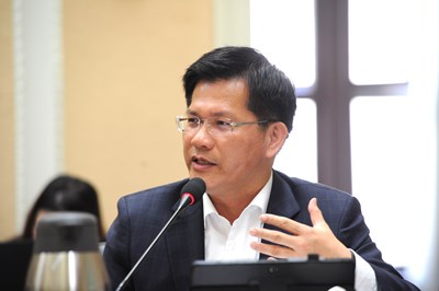 國立高中職改隸市立 林市長向中央建議土地權移撥地方
