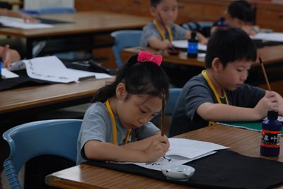 大墩盃學生書法比賽頒獎 小五余妍萱蟬聯5年分組冠軍
