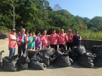 太平咬人狗坑千人淨山 登山運動兼做環保