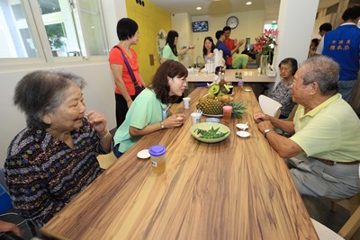 中市托老一條龍呼應中央長照2.0成果豐碩 明年擴大服務項目