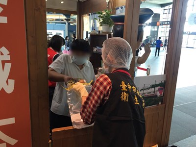 中市衛生局抽驗車站便當及豬肉瘦肉精 台鐵便當1件複驗不合格將依規裁罰