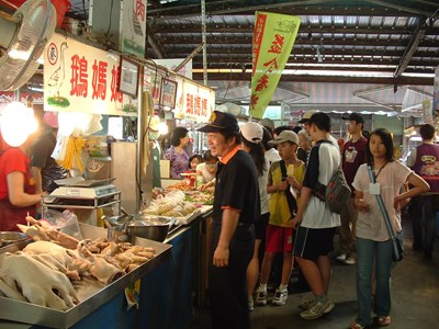 中市華美黃昏市集獲經濟部二星認證 購物節明日登場邀民眾同樂