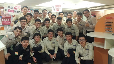 抒解春節血荒 中市環保局役男踴躍捐血助人