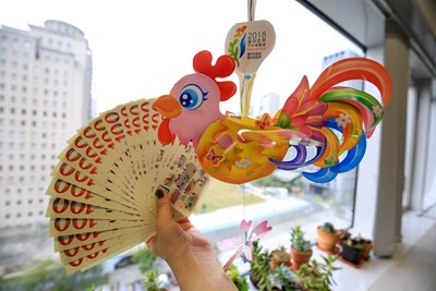 加入中市府LINE官方帳號抽好禮 雞年可愛小提燈與超商禮券帶回家