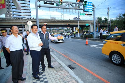 中市虹揚橋調撥車道 成效良好 林市長:未來擴大至其他易塞車路段實施